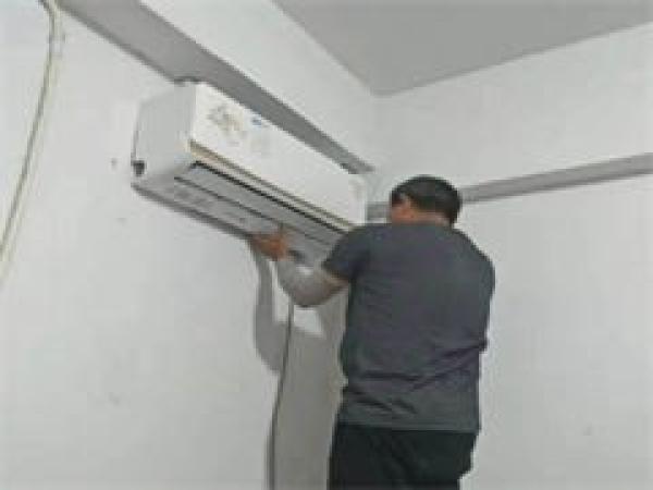 北京海淀区世纪城空调移机