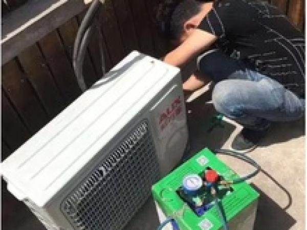 北京昌平建材城空调移机-安装空调电话