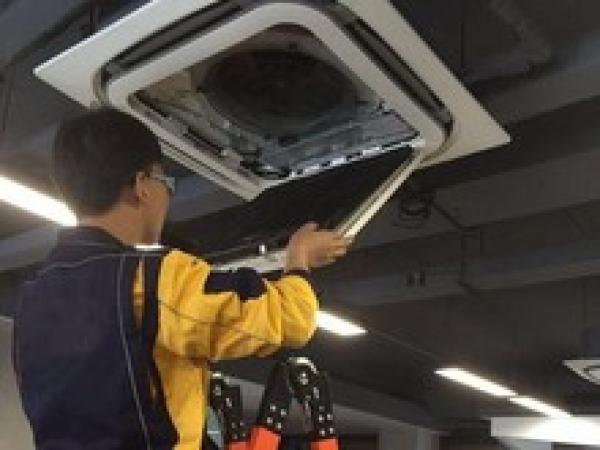 马连洼附近空调加氟维修清洗